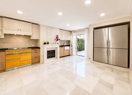Villa for short term rent in Nueva Andalucia, Marbella