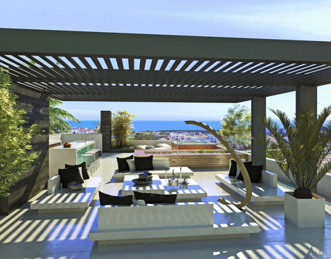 Villa for sale in New Golden Mile, Estepona East