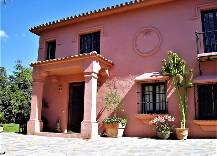 Villa en venta en Guadalmina Alta, San Pedro de Alcantara