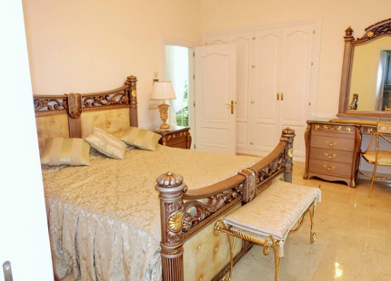 Villa for long term rent in Benahavis
