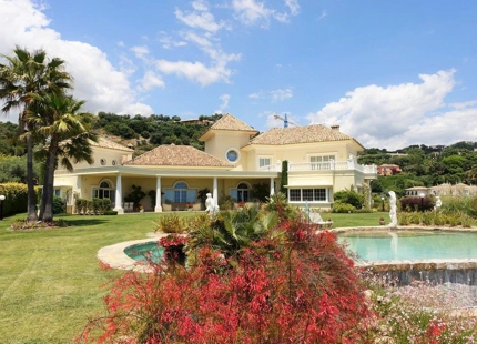 Villa for long term rent in Benahavis