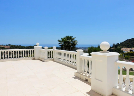 Villa for long term rent in Benahavis