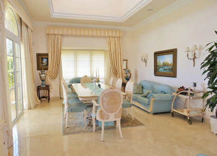Villa for long term rent in Benahavis