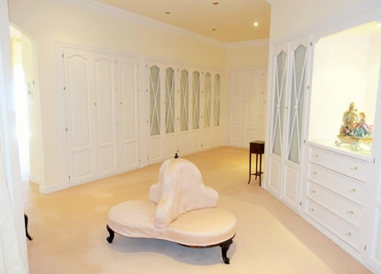 Villa for long term rent in Benahavis