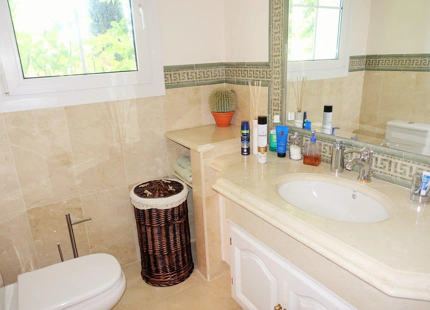 Villa for long term rent in Benahavis