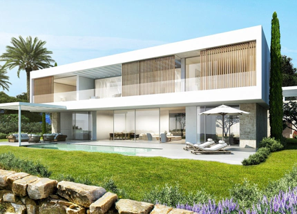 Villa for sale in Estepona
