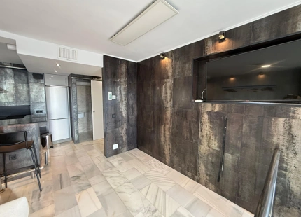 Apartamento de lujo en primera línea de playa con vistas al mar y al puerto en Puerto Banús, Marbella