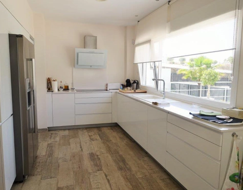 Villa for sale in La Quinta, Benahavis