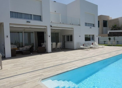 Villa en venta en La Quinta, Benahavis