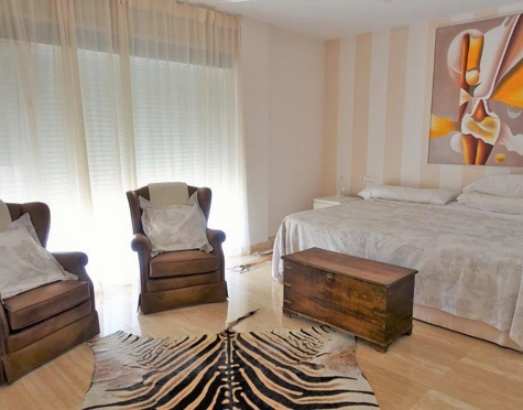 Villa for sale in La Quinta, Benahavis