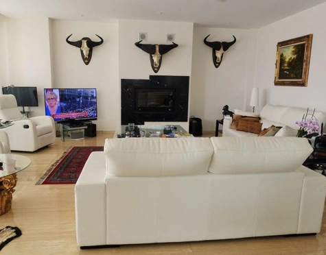 Villa for sale in La Quinta, Benahavis