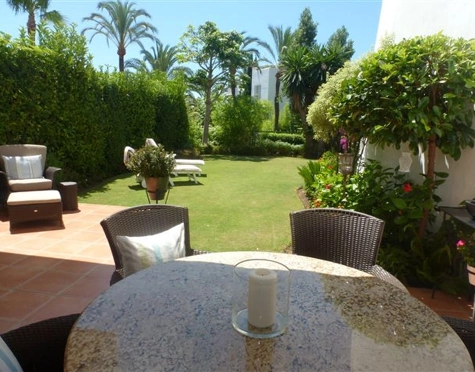 Apartamento Planta Baja en alquiler a corta temporada en Estepona
