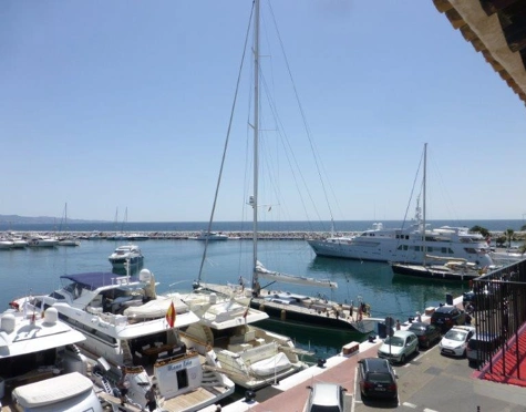 Apartamento en alquiler a corta temporada en Marbella - Puerto Banus