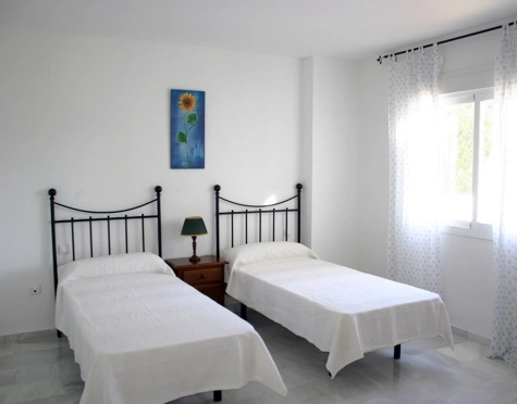 Ático en alquiler larga temporada en Nueva Andalucia, Marbella