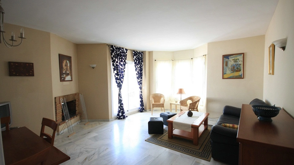 Penthouse for long term rent in Nueva Andalucia, Marbella