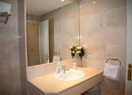 Apartment for long term rent in Marbella - Puerto Banus