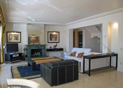 Villa for sale in Las Chapas, Marbella East