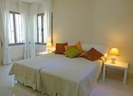 Villa for sale in Las Chapas, Marbella East