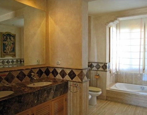 Villa for sale in Las Chapas, Marbella Este