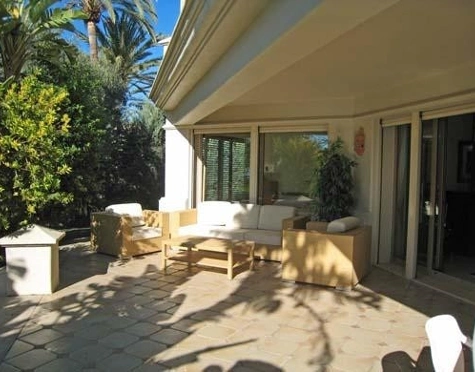 Villa for sale in Las Chapas, Marbella Este