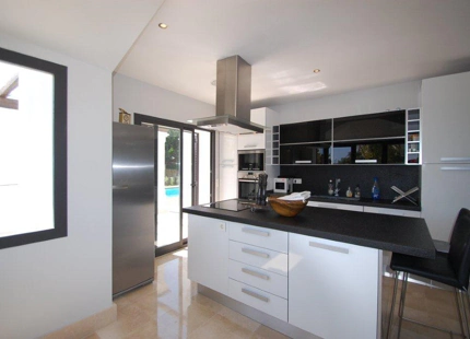 Villa for long term rent in Marbella Golden Mile