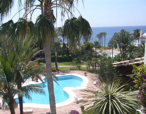 Penthouse for short term rent in Estepona