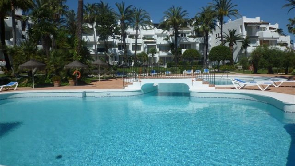 Penthouse for short term rent in Estepona