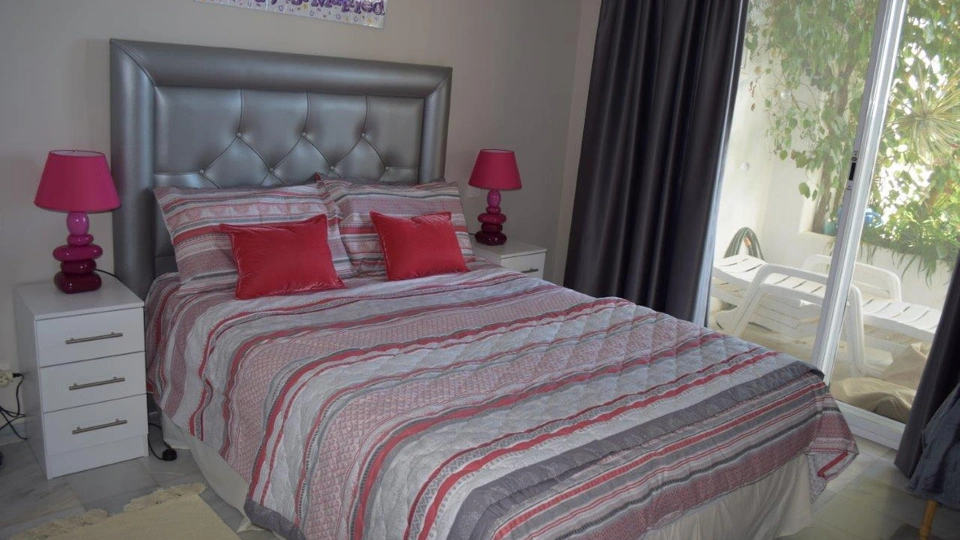 Ground Floor Apartment for short term rent in Estepona