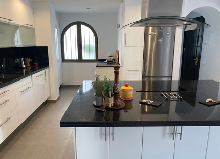 Ground Floor Apartment for short term rent in Nueva Andalucia, Marbella
