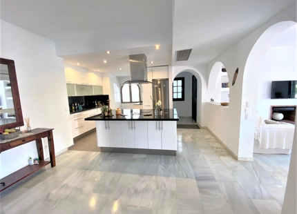 Ground Floor Apartment for short term rent in Nueva Andalucia, Marbella