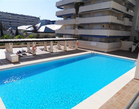 Apartamento en venta en Marbella - Puerto Banus