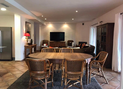 Villa en alquiler larga temporada en Atalaya, Estepona Este