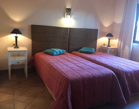 Villa en alquiler a corta temporada en Atalaya, Estepona East