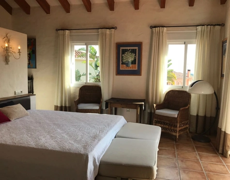 Villa en alquiler a corta temporada en Atalaya, Estepona East