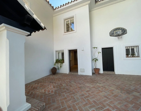 Villa for sale in Nagüeles, Marbella Golden Mile