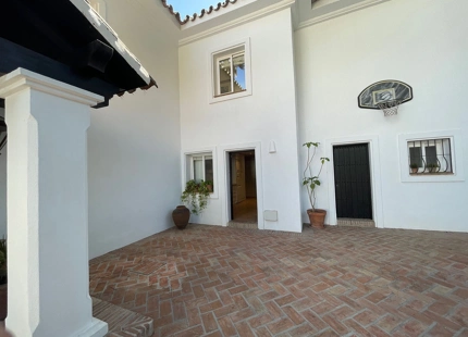 Villa for sale in Nagüeles, Marbella Golden Mile