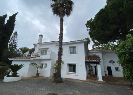 Villa for sale in Nagüeles, Marbella Golden Mile