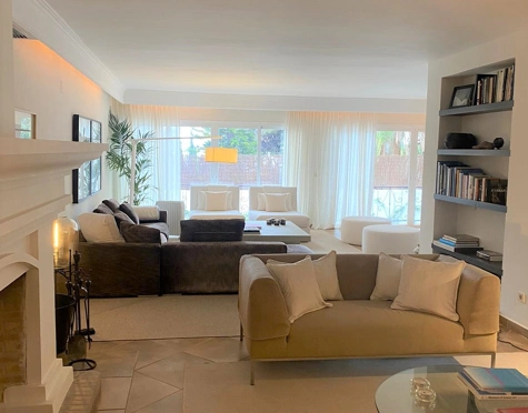 Villa for sale in Nagüeles, Marbella Golden Mile