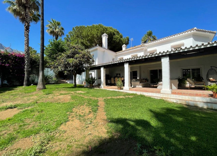 Villa for sale in Nagüeles, Marbella Golden Mile