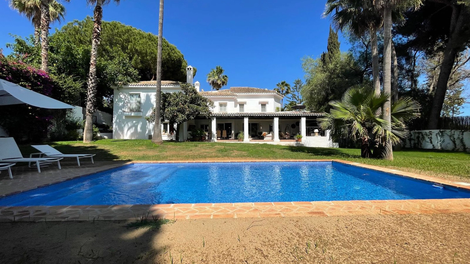 Villa for sale in Nagüeles, Marbella Golden Mile