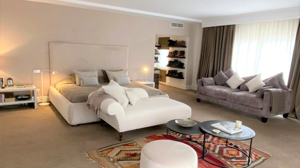 Villa for sale in Nagüeles, Marbella Golden Mile