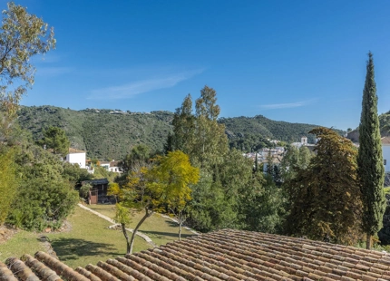 Finca en venta en Benahavis