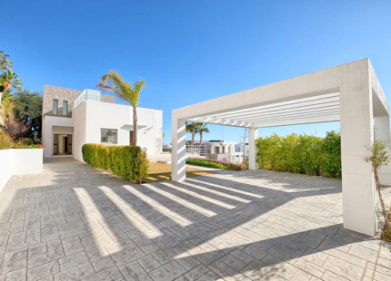 Villa en venta en Benahavis