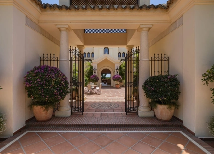 Villa en venta en Marbella Hill Club, Marbella Golden Mile