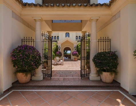 Villa en venta en Marbella Hill Club, Marbella Golden Mile