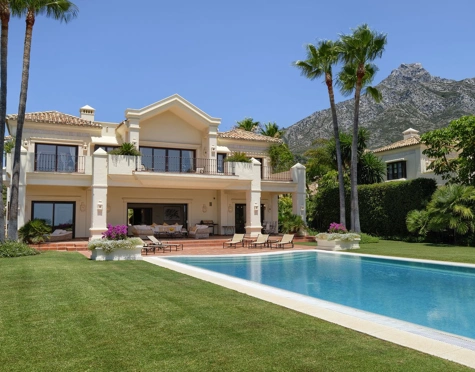 Villa en venta en Marbella Hill Club, Marbella Golden Mile