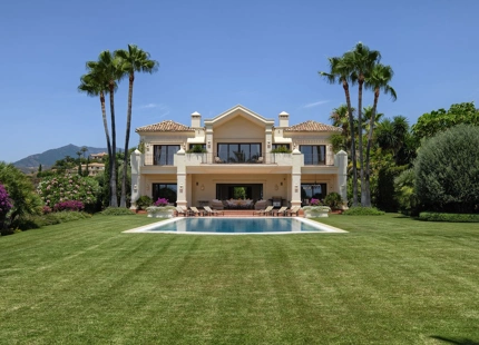 Villa en venta en Marbella Hill Club, Marbella Golden Mile