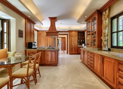 Villa en venta en Marbella Hill Club, Marbella Golden Mile