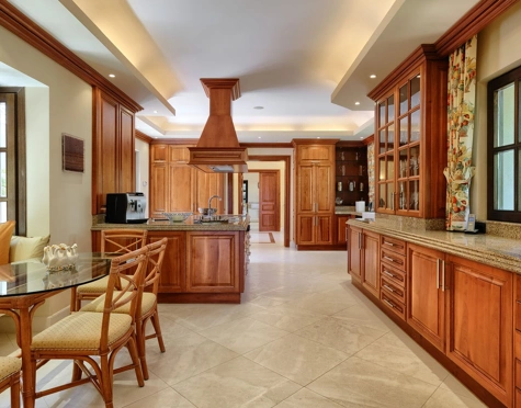Villa en venta en Marbella Hill Club, Marbella Golden Mile