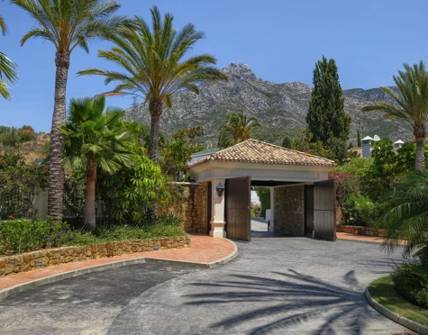 Villa en venta en Marbella Hill Club, Marbella Golden Mile